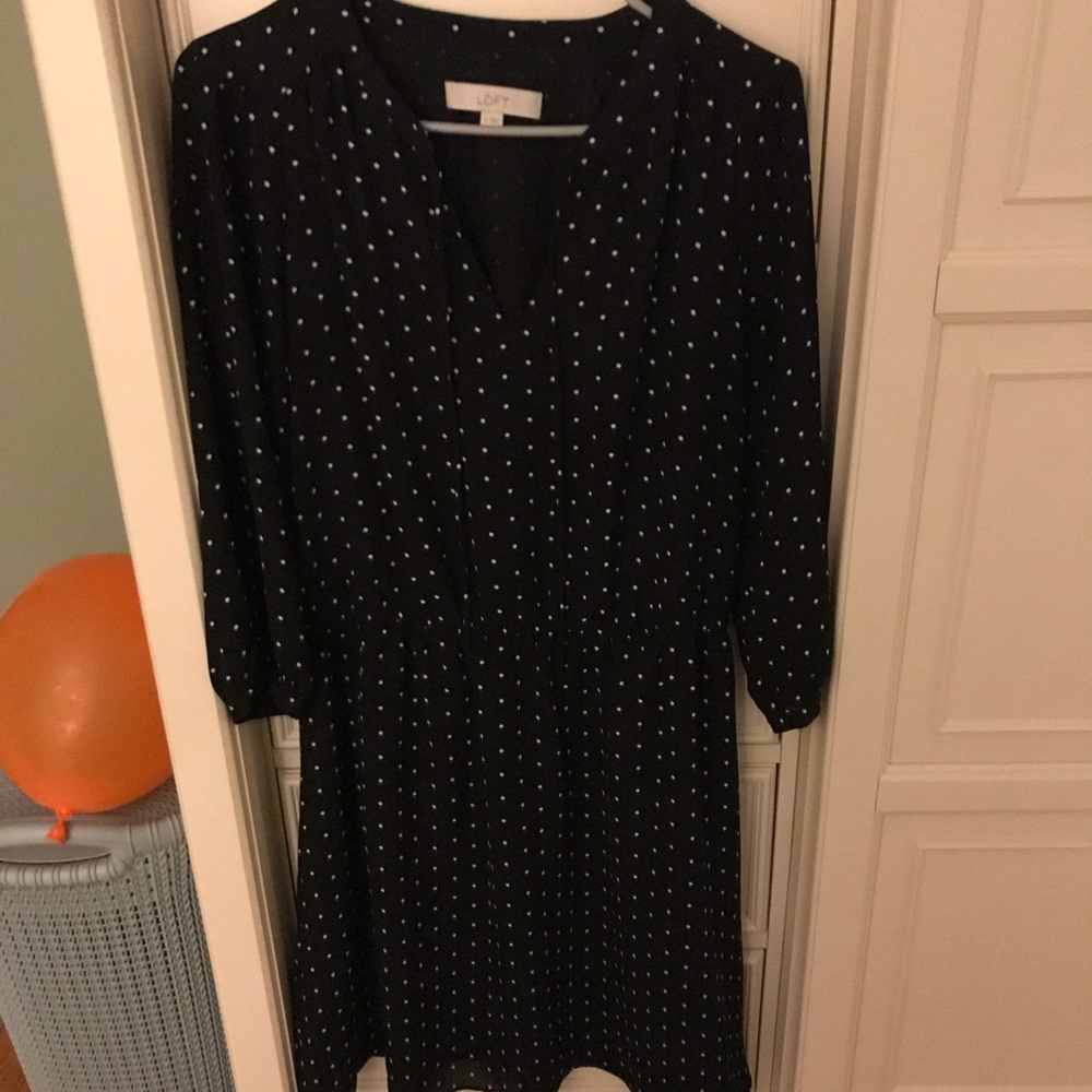 EUC loft tie front dress